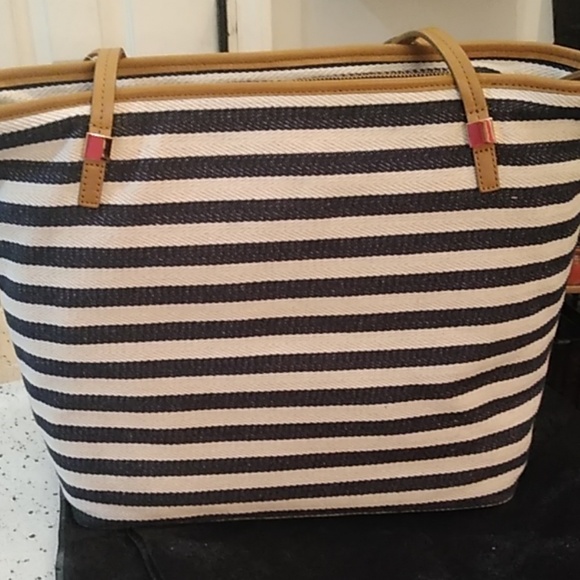 Chico's purse - Picture 4 of 5